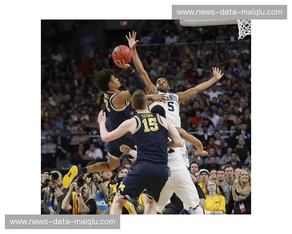 回放NCAA:重温热血赛场,找回属于你的篮球青春